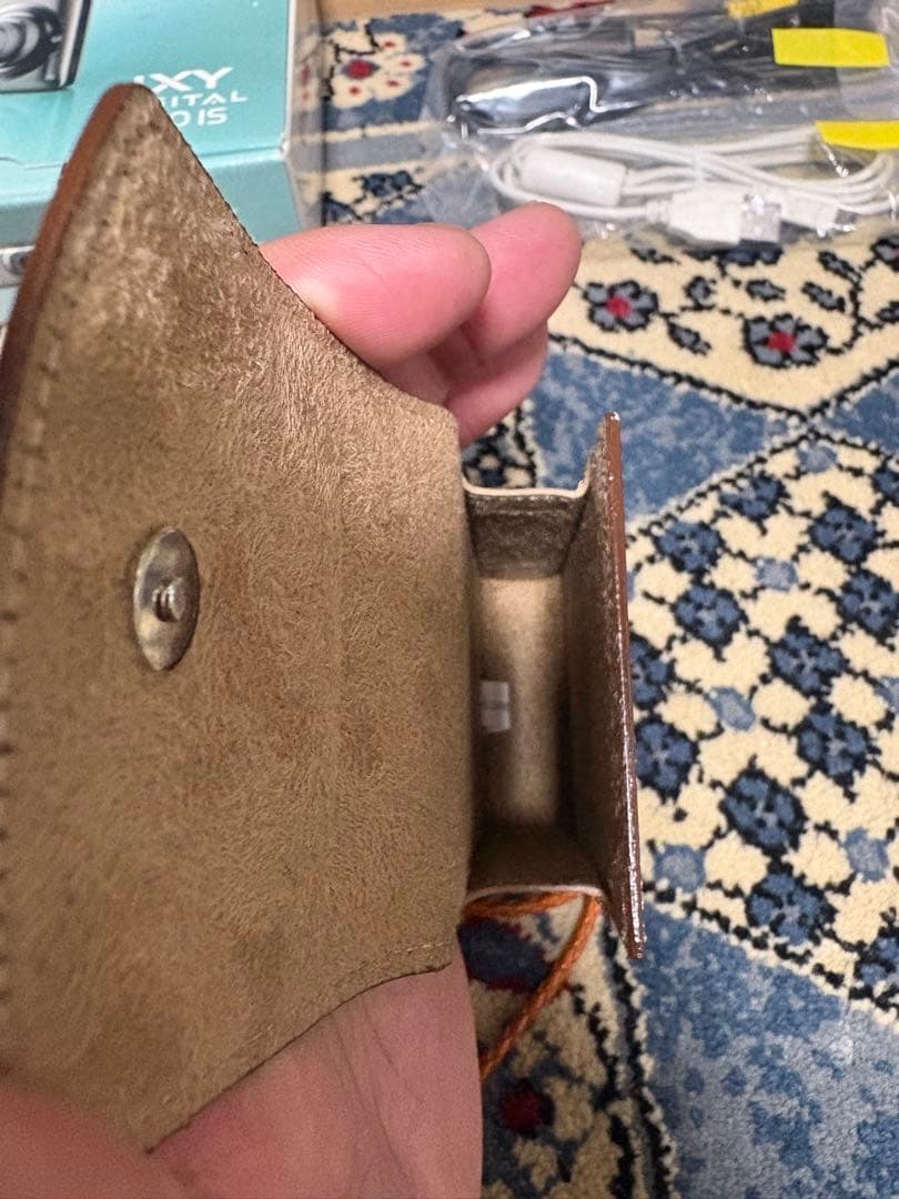 IXY DIGITAL 220 IS (純正レザーケース付)