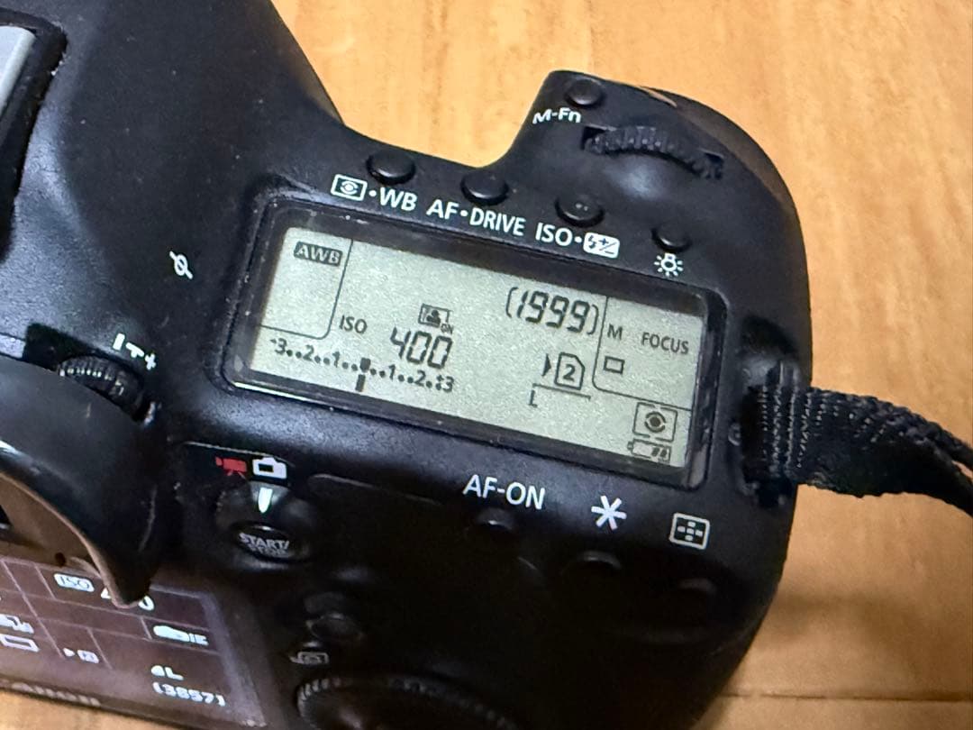 Canon EOS 5D Mark IIIとレンズ28-80mmバッテリーセット