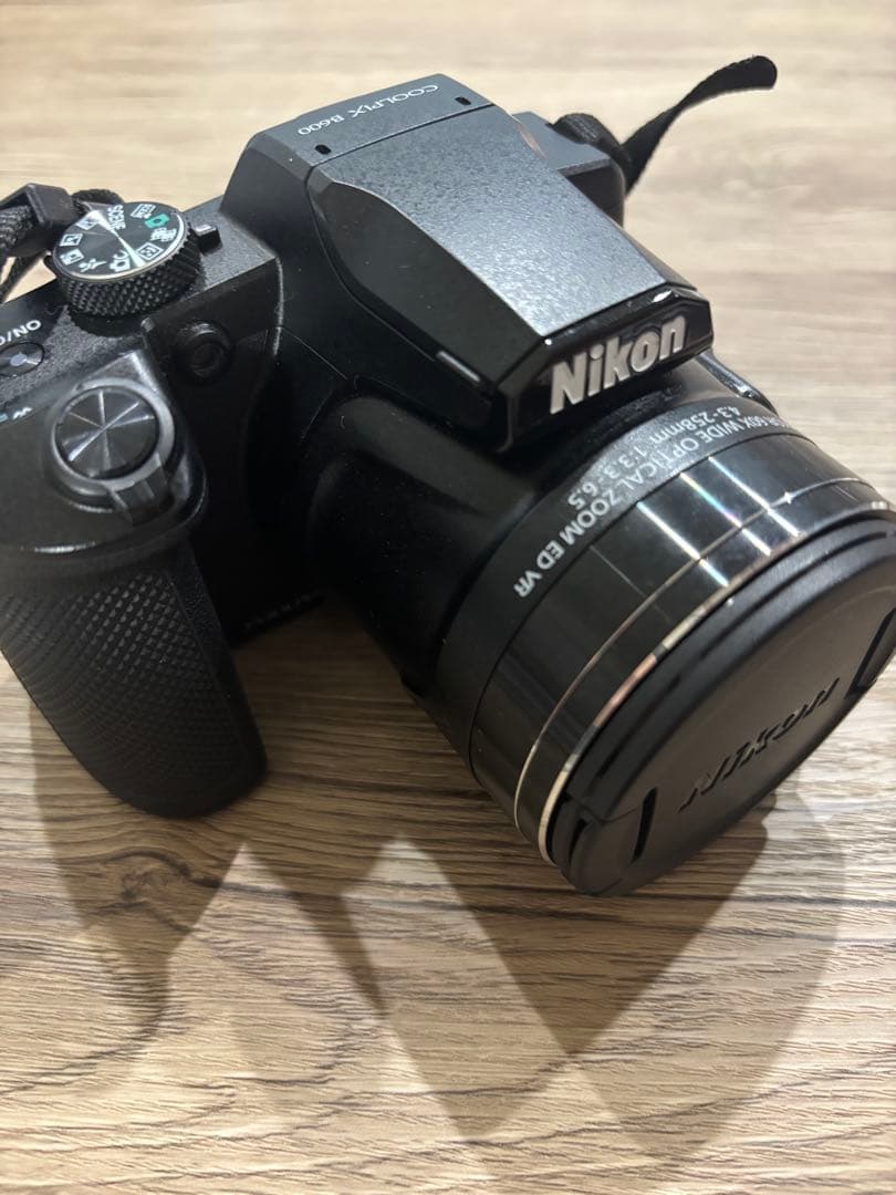 超美品！Nikon COOLPIX B600 デジタルカメラ