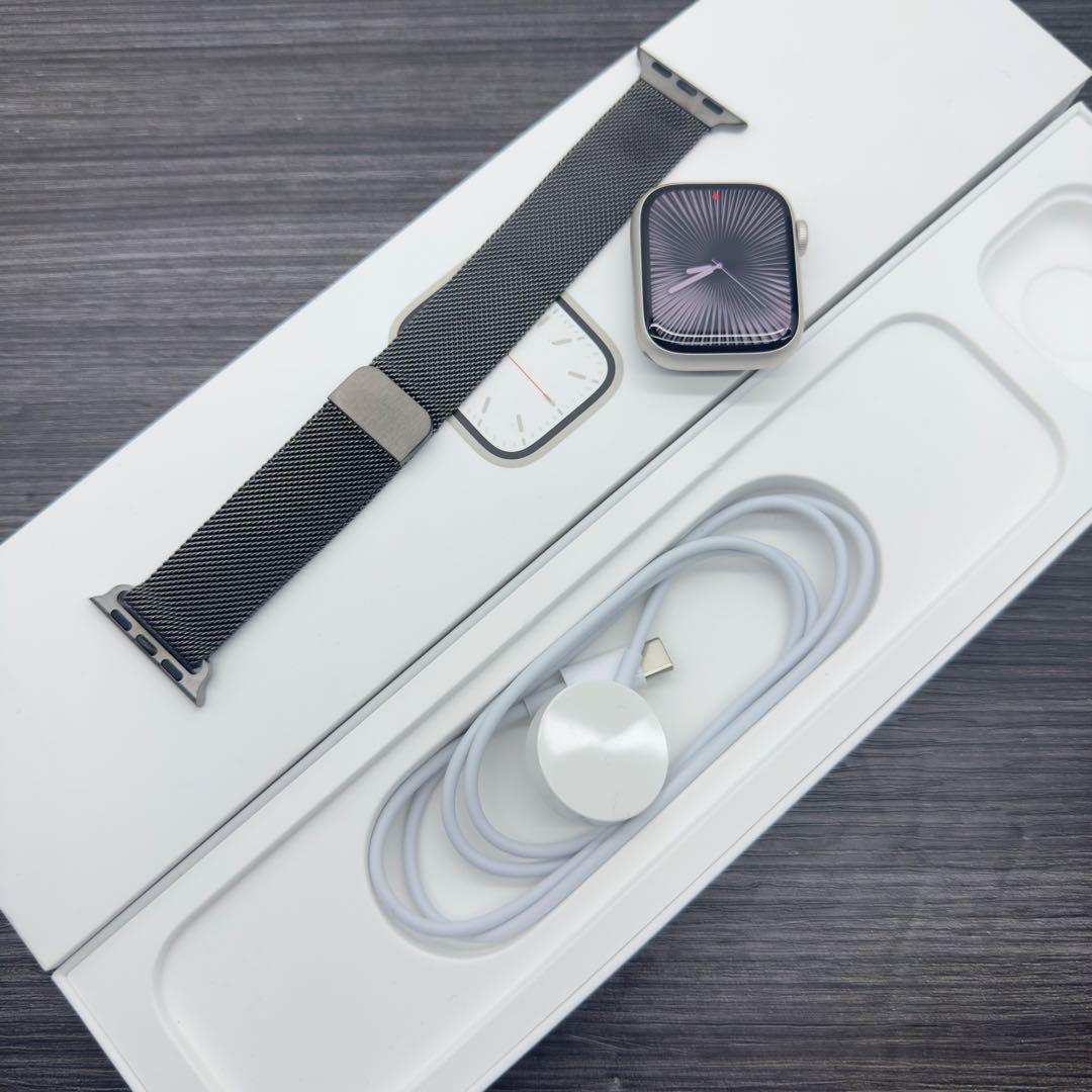 2637 Apple Watch シリーズ7 スターライト　アルミニウム　41㎜