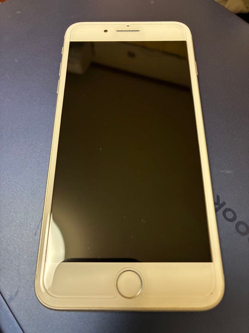 Apple iPhone 8 Plus シルバー　95% 本体 SiMフリー