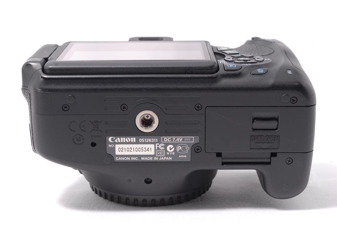 ショット数5500回✨Canon EOS Kiss X5 手ぶれ補正標準レンズ付