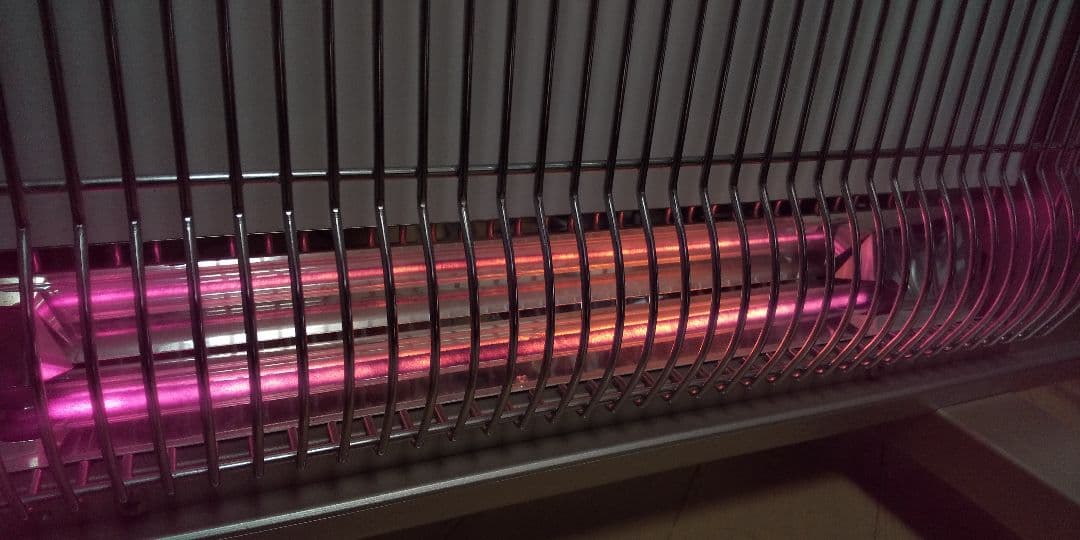 安心の日本製➰サンルミエ遠赤外線ヒーター