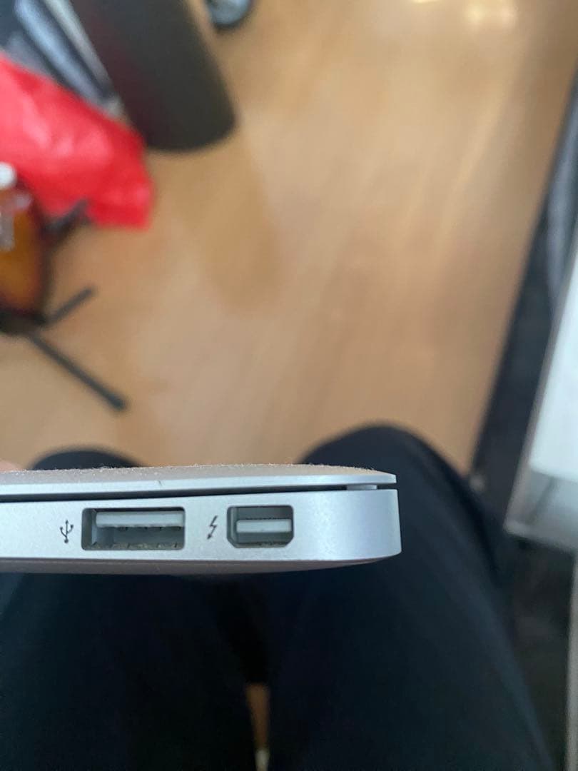 Apple MacBook Air 本体　Niko