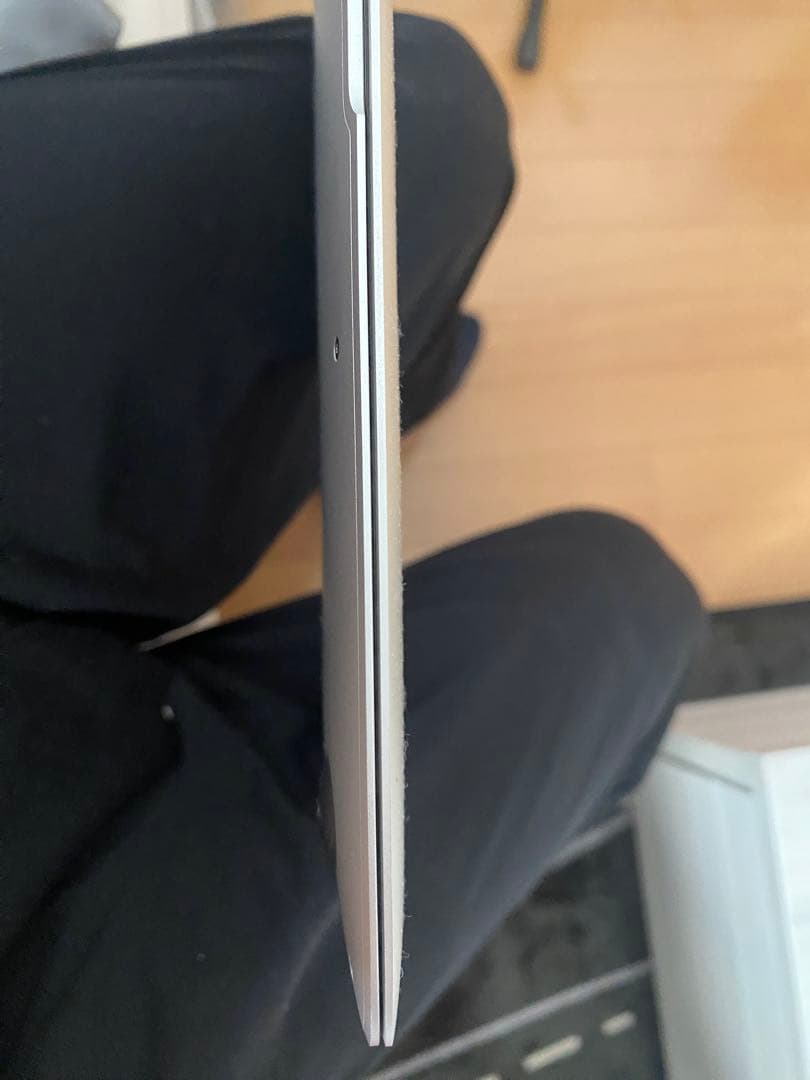 Apple MacBook Air 本体　Niko