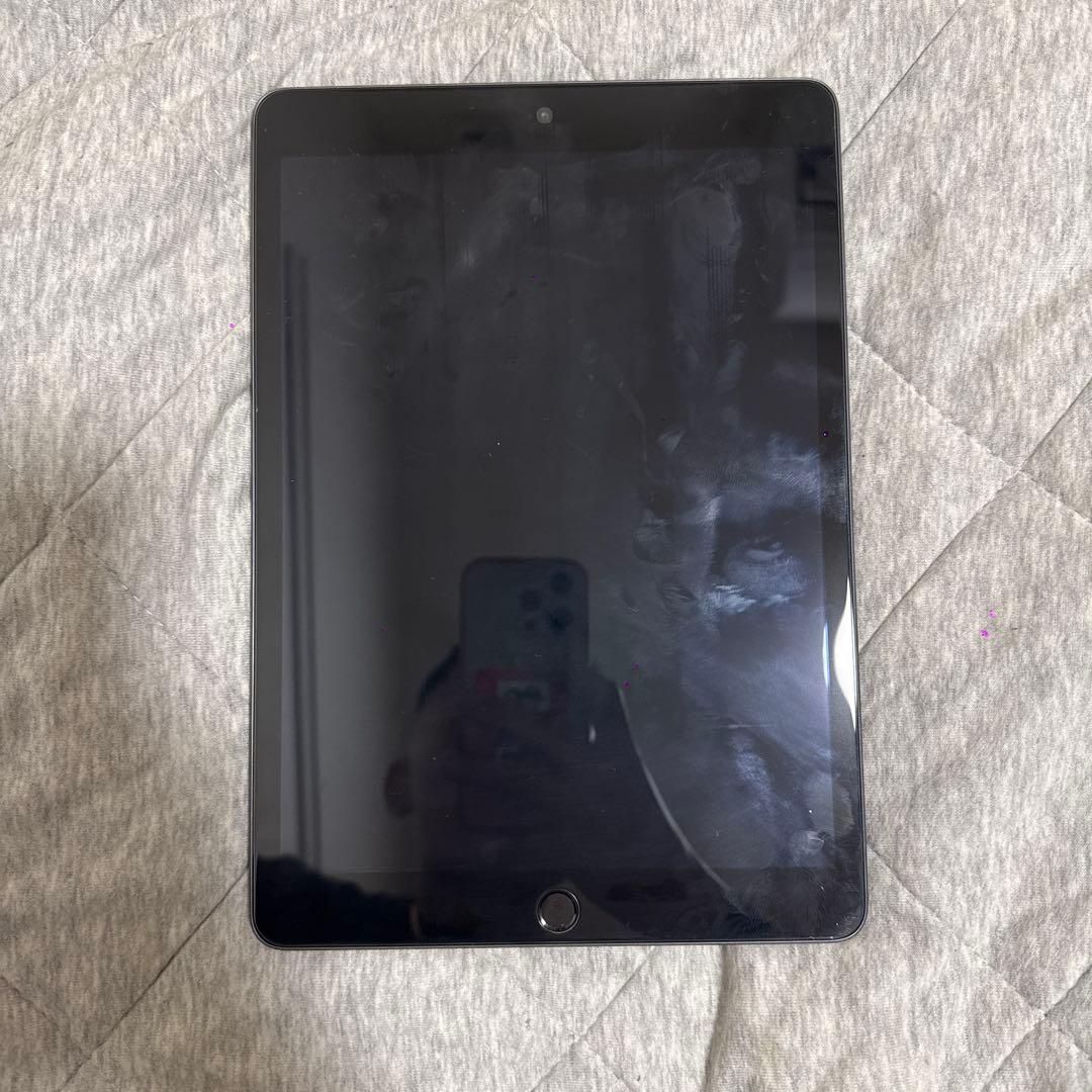 Apple iPad スペースグレー 本体代7世代