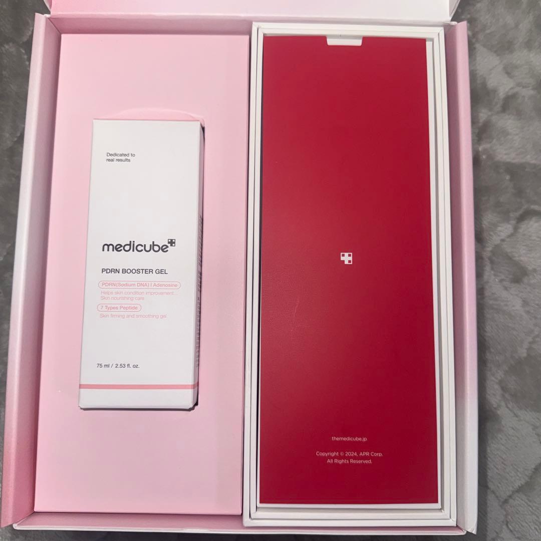 AGE-R ブースタープロピンク特別セット　MEDICUBE｜メディキューブ