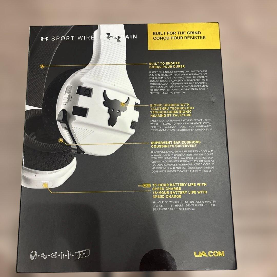 Under Armour Project Rock ワイヤレスヘッドホン