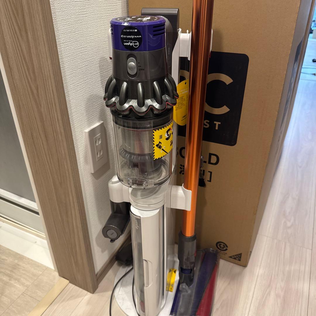 Dyson V10 コードレス掃除機　ドックセット