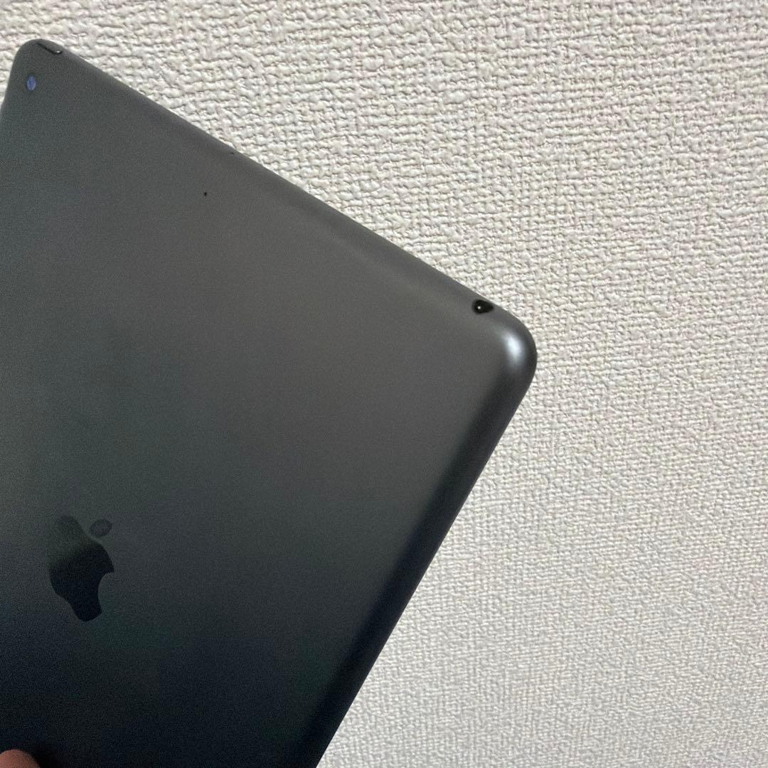 Apple iPad (第7世代) 32GB Space Gray