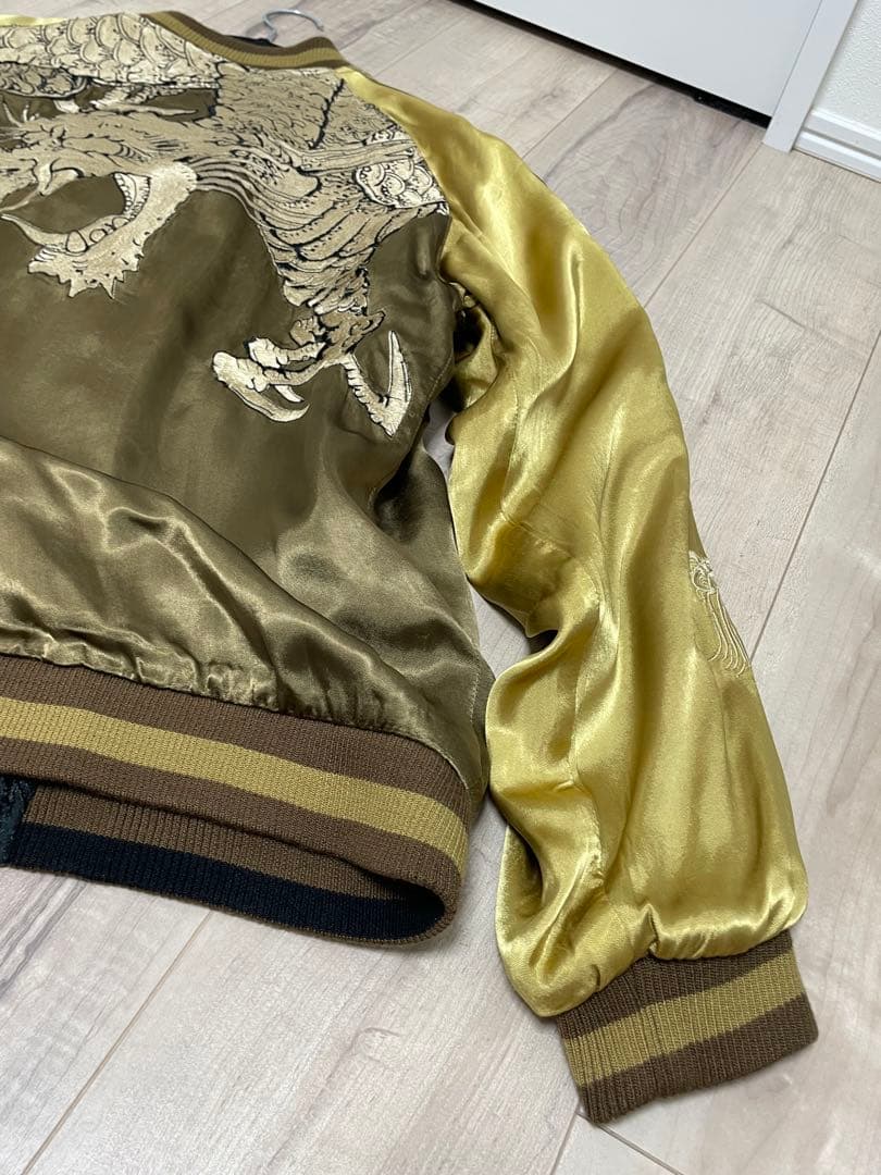 スカジャン 金色と黒色 龍刺繍　リバーシブル　茶色と黒色