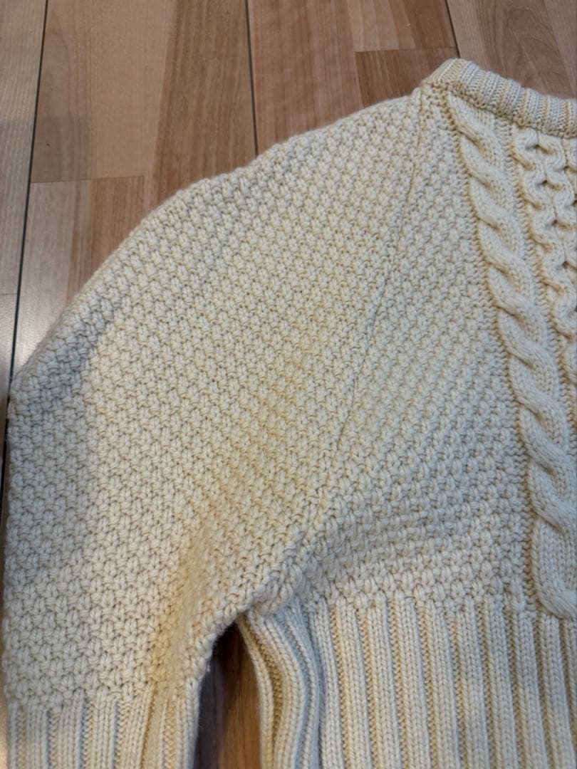 DECO depuis 1985スリットリブスリーブ ケーブルニット