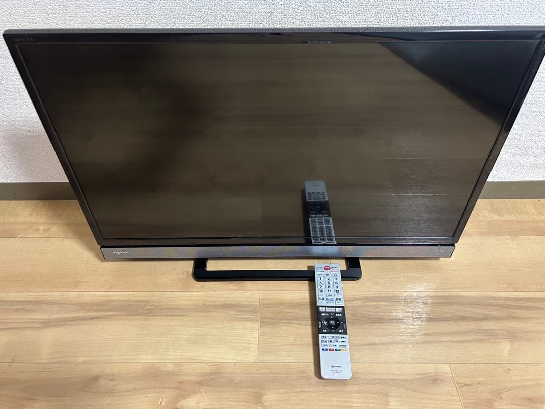 TOSHIBA REGZA(32型)フロントスピーカー