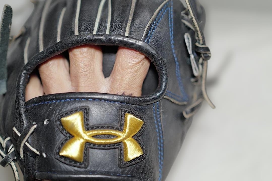 UnderArmourアンダーアーマー1341874 グローブ内野用限定品