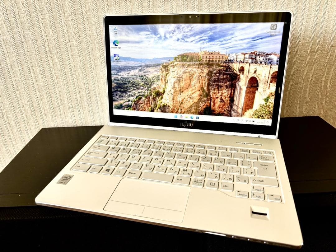 Windowsノート本体 LIFEBOOK SH90/P Core i5 4200U FMVS90PWD1