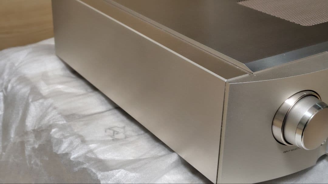 marantz マランツ プリアンプ SC-11S1です。