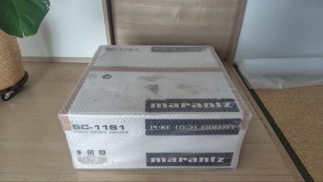 marantz マランツ プリアンプ SC-11S1です。