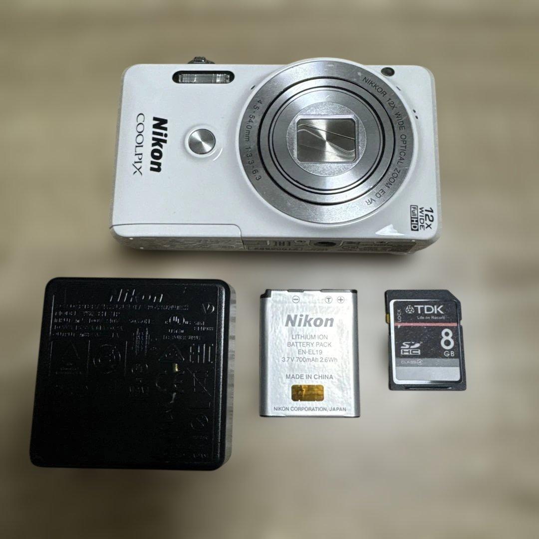 NIKON COOLPIX S6900 白 〚SDカード付〛
