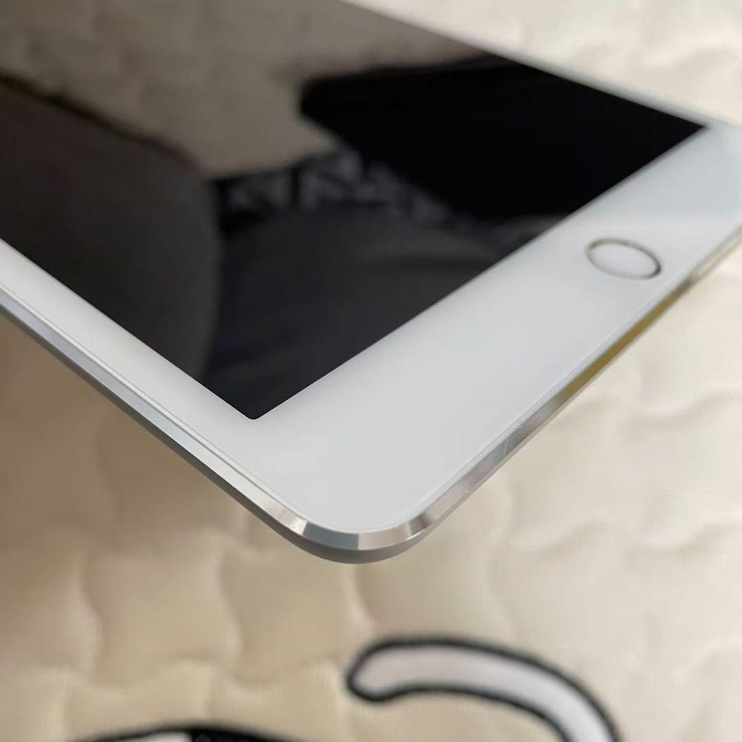 ※美品※ ipad mini 4 コンパクトの7.9 inch