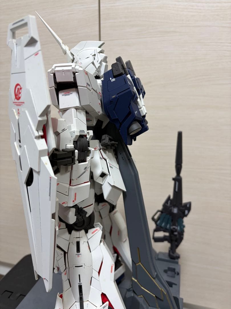 バンダイPG RX-0 ユニコーンガンダム 1/60LEDユニット完成品