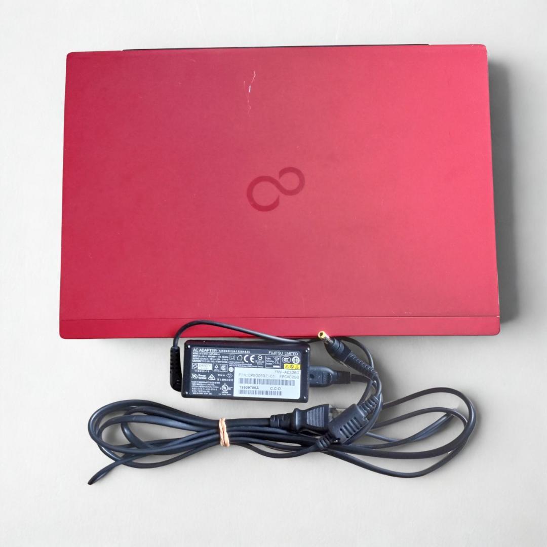 【おしゃれ】♥富士通 LIFEBOOK 第8世代Core i5 赤 軽量 人気