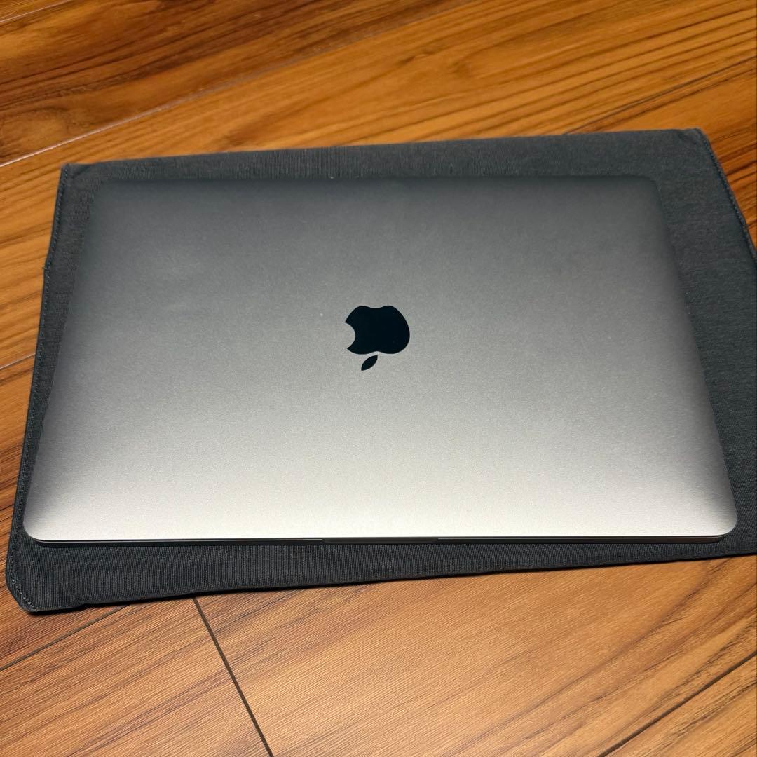 美品MacBook Pro i5 1.4GHz 13インチ（2020）512GB