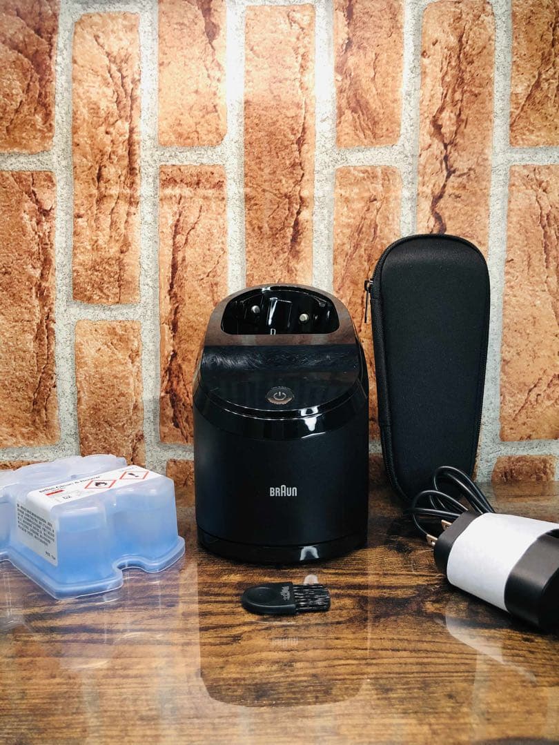 【未使用に近い】Braun series 8 8365cc シェーバー ブラウン