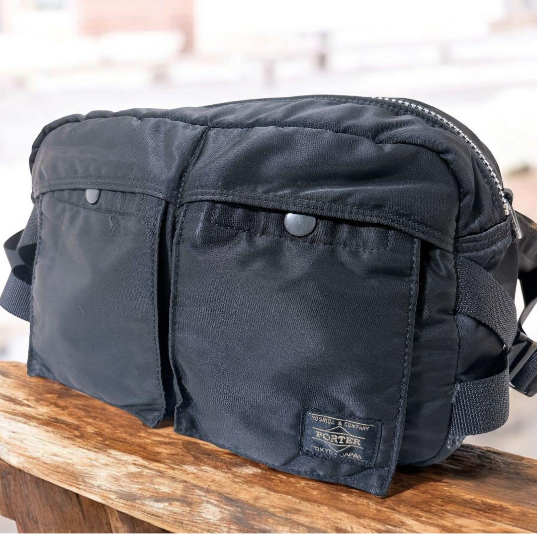 【美品】PORTER ポーター TANKER タンカー ボディバッグ 黒ナイロン