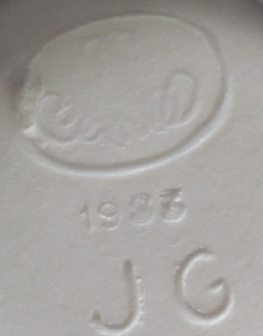 n*1様 マリー・アントワネット・セーヴルの肖像画のメダリオン陶器製 女王の横顔