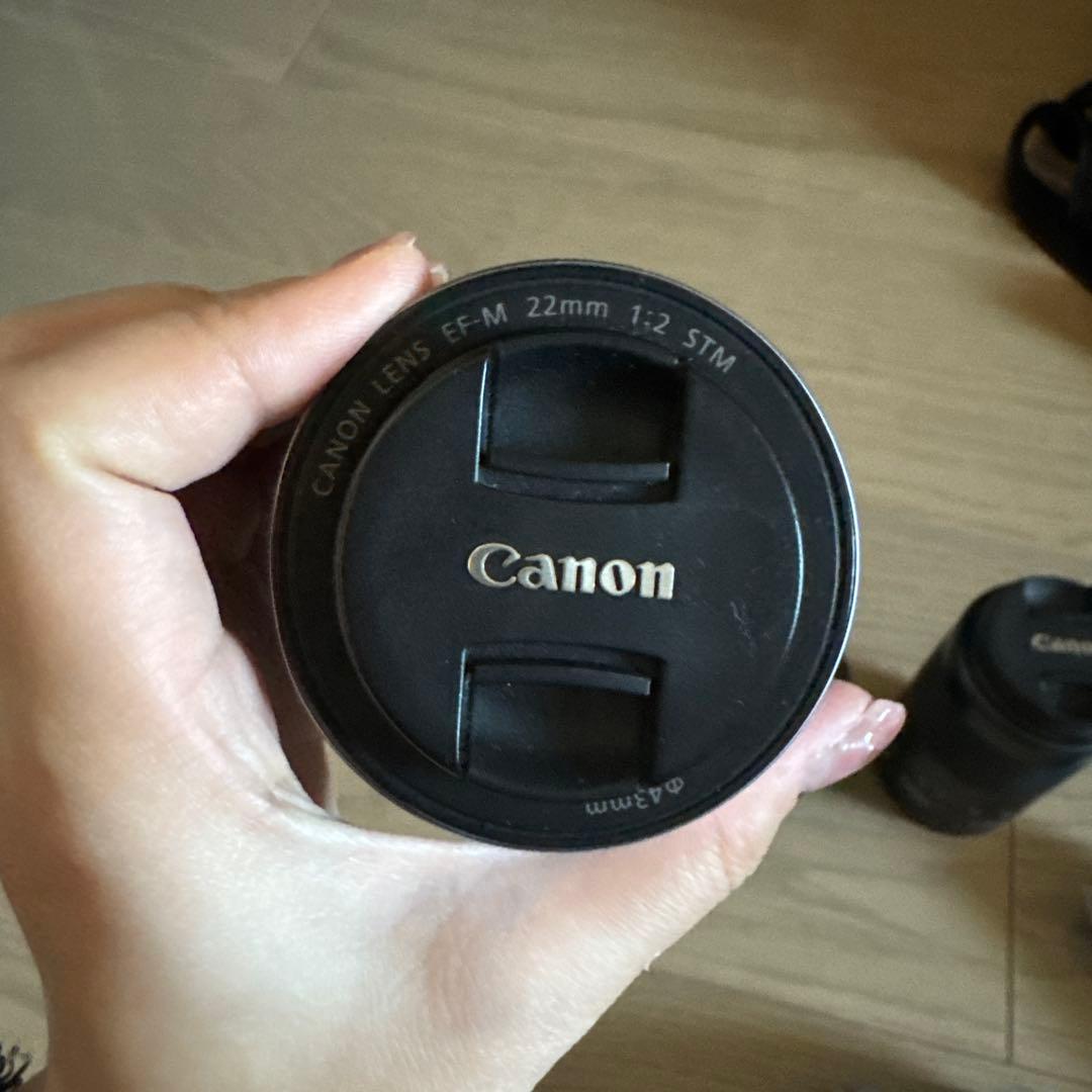 Canon EOS kiss M ミラーレス一眼 ホワイト 3本レンズ付き