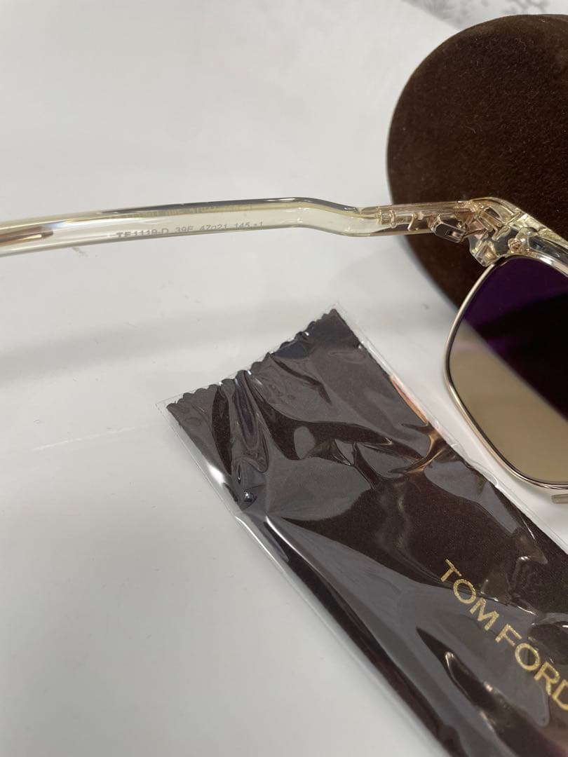 美品！【TOM FORD\トムフォード】クリアサングラス 日本限定モデル