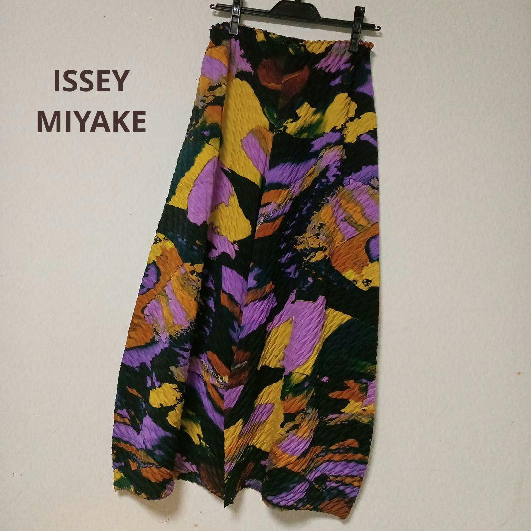 ISSEY MIYAKE　ワイドパンツ
