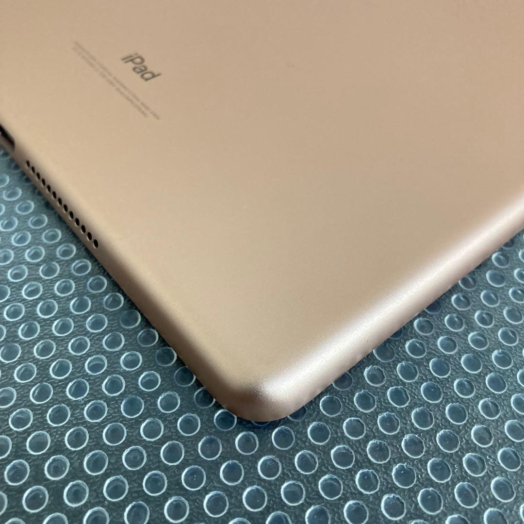 3649 電池最良好☆比較的美品☆iPad6 第6世代 32GB SIMフリー☆