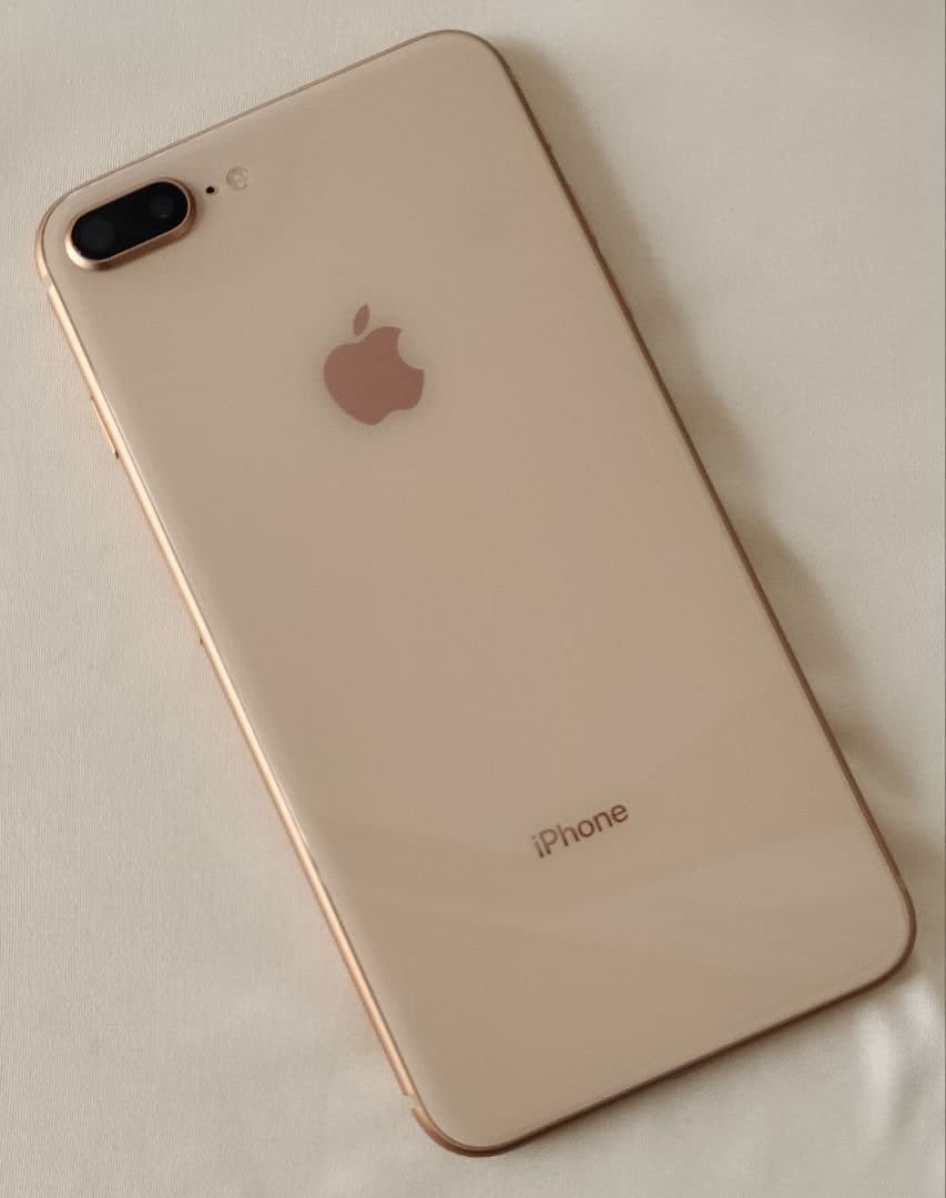 【美品】iPhone 8 Plus 128gb”完動品”