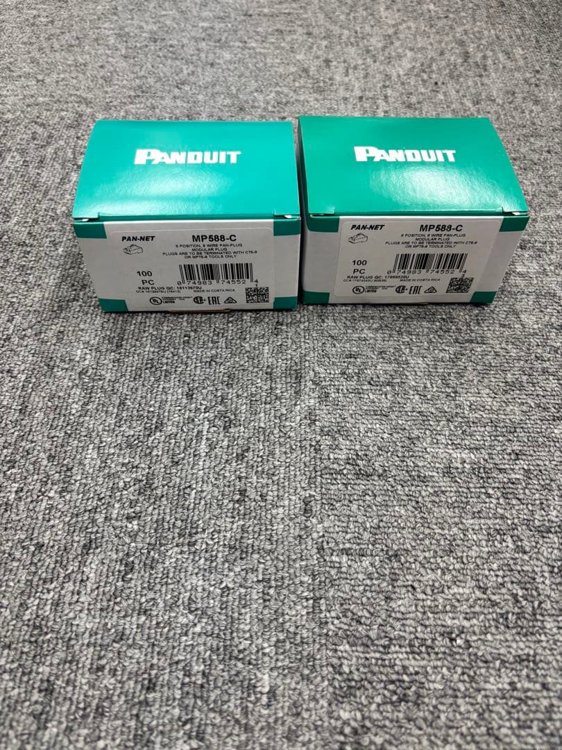 Panduit MP588-C RJ45コネクタ 100個入り2箱