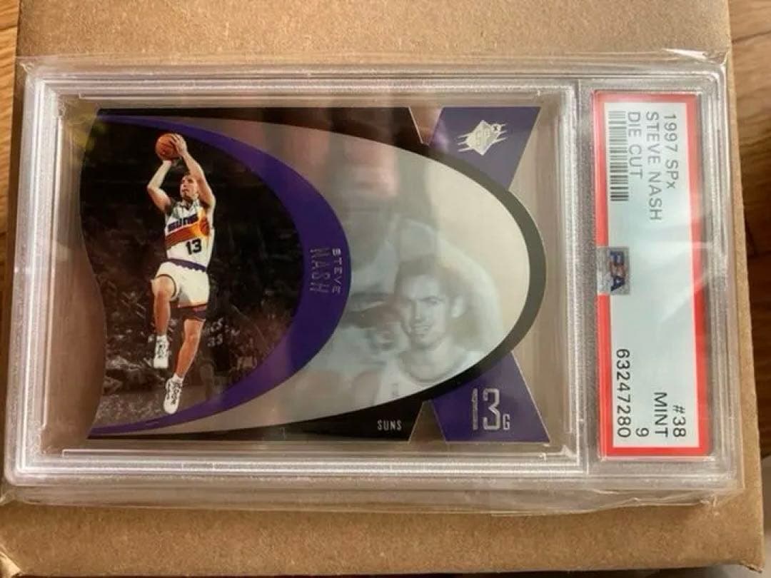 スティーブナッシュ　NBAカード 1997 ルーキー SPX PSA9