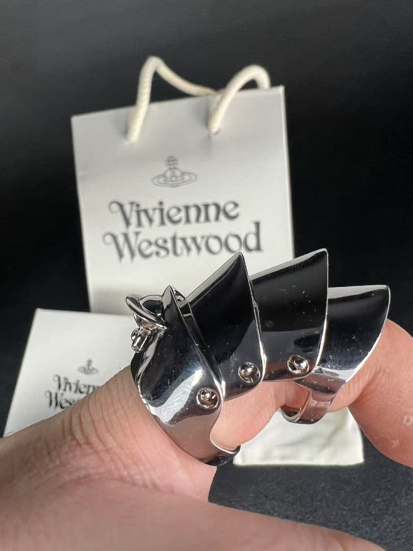 Vivienne Westwood 新品同様 シルバー3連リング