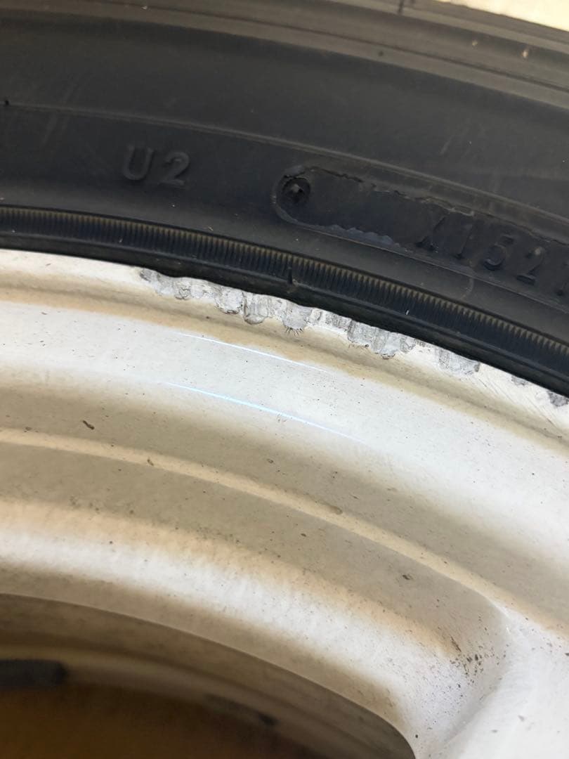 ダンロップ7.00MT2。16インチ ホワイト7スポークタイヤホイールセット