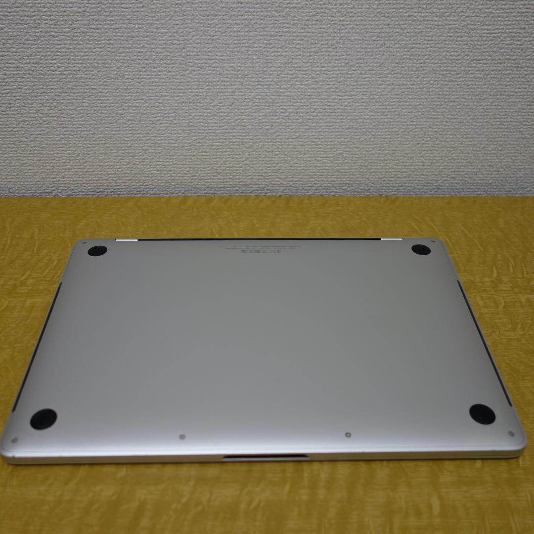 215）MacBook Pro Mid 2017　13インチ/256GB/8GB