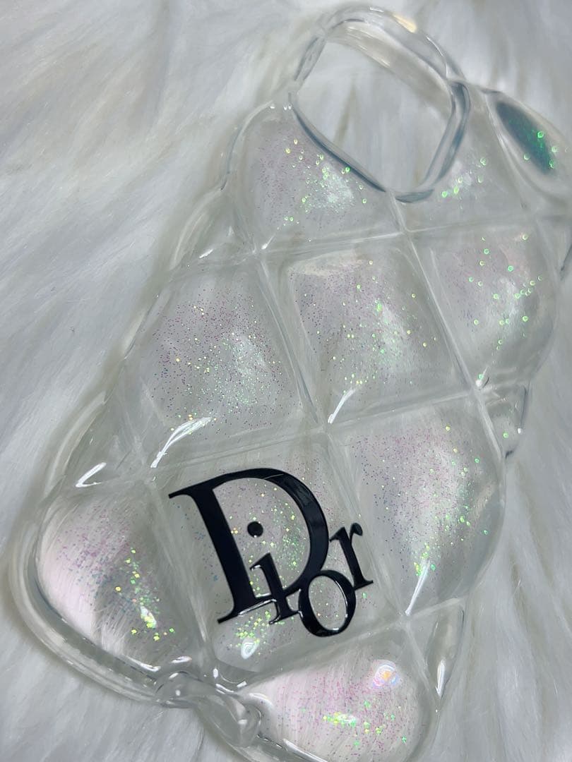 Dior クリアラメ入り キルティング iPhone16ケース