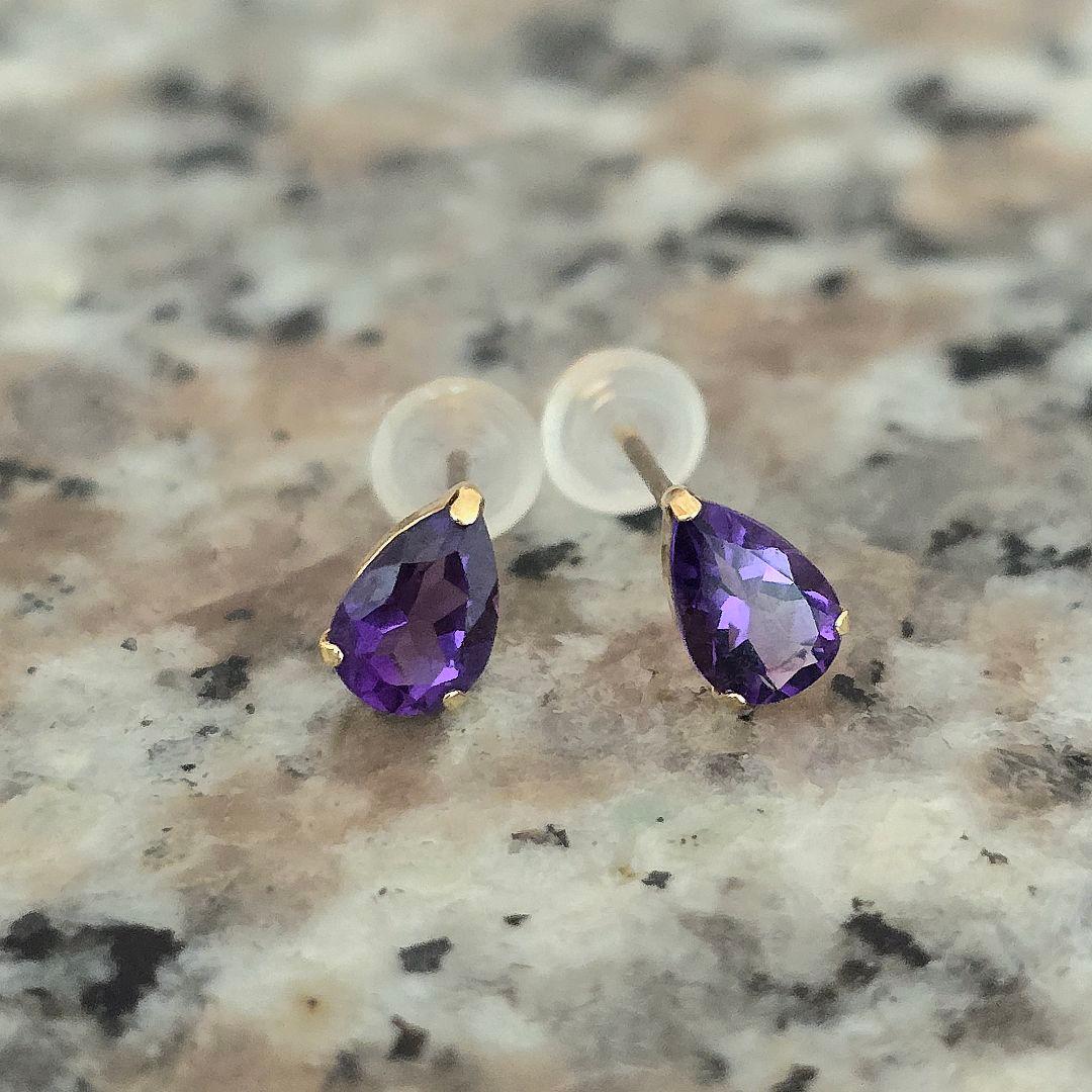 K18 アメジスト ピアス 0.64ct ペアシェイプ 0.40g 天然石