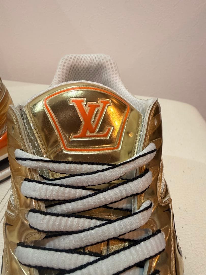 格安 本物 ルイヴィトン メンズ スニーカー