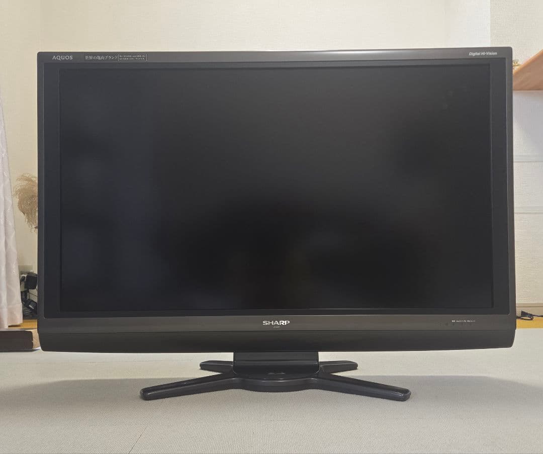 SHARP AQUOS 40型テレビ 本体　LC-40AE7