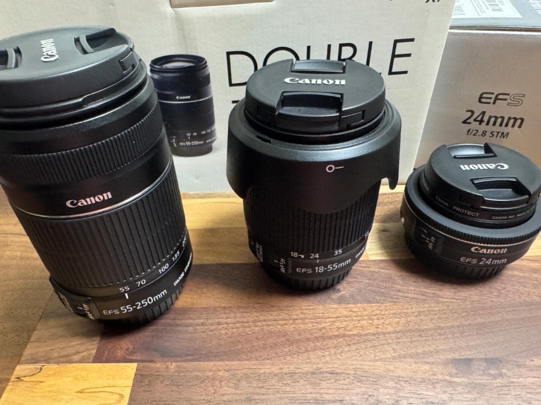 Canon EOS Kiss X7 ダブルズームキット+EF-S 24mmレンズ