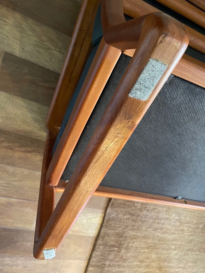 【プ】デューロン　Dyrlundダークグリーン レザー2人がけソファ