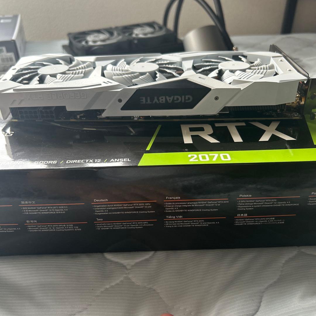 GIGABYTE RTX 2070 グラフィックボード　塗装品