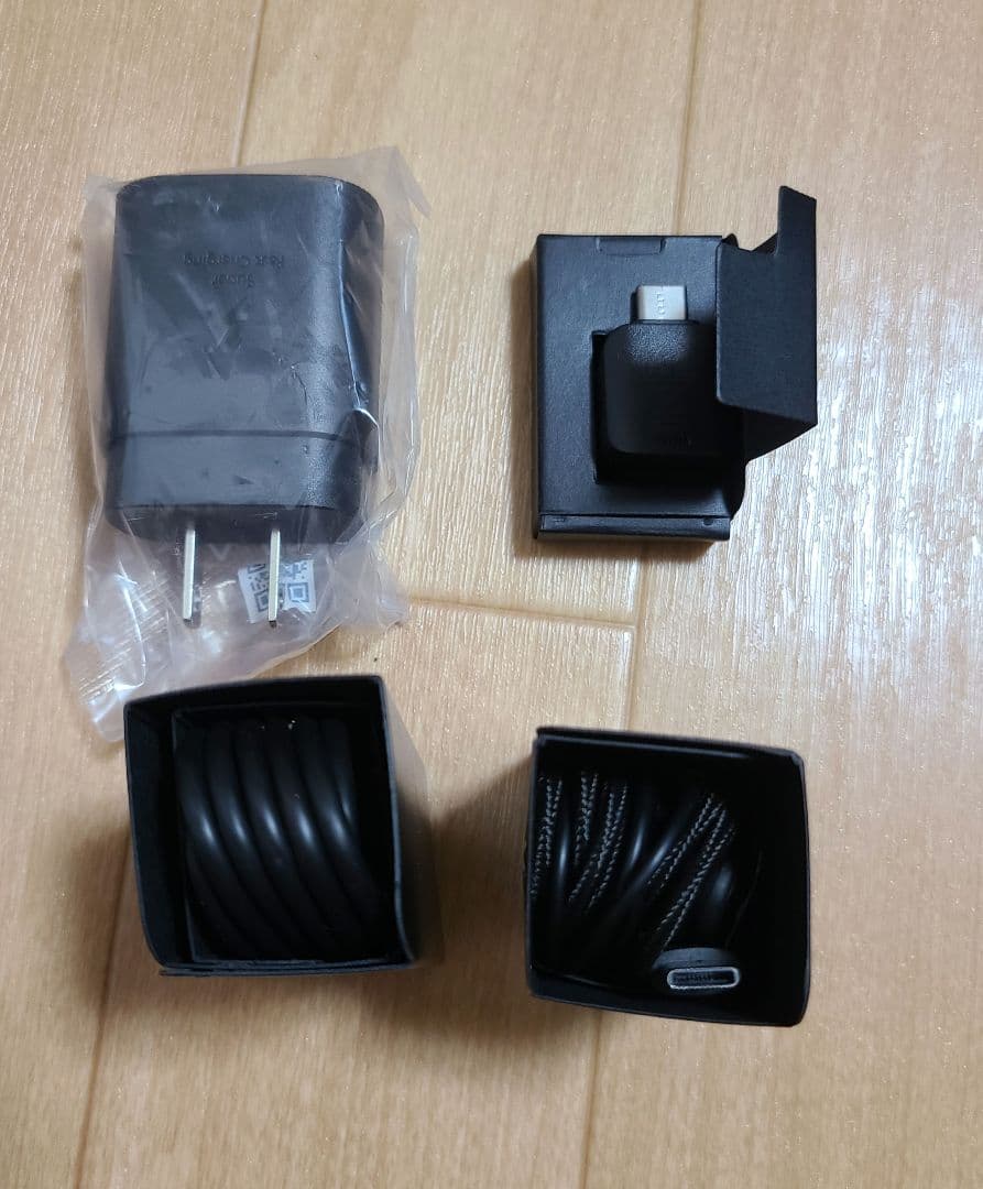 GALAXY S20+ 5G 海外SIMフリー　充電器イヤホン付き