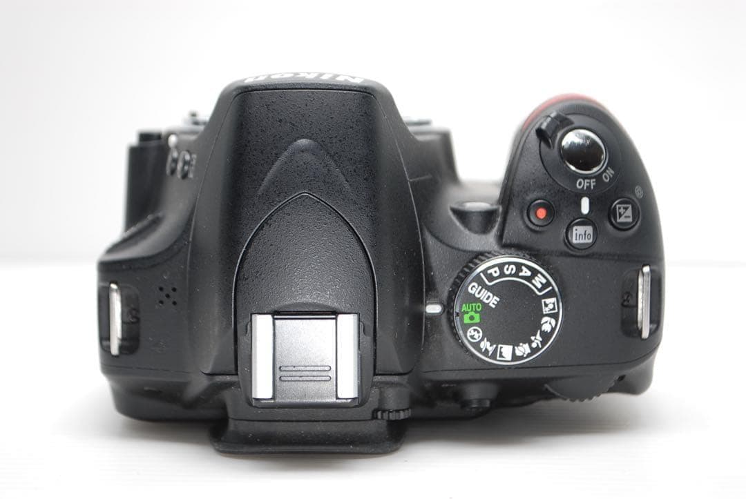 ⭐︎Nikon D3200⭐︎付属品豊富 コンパクトで軽量モデル 望遠レンズ付き