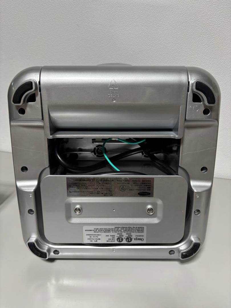 家電 Omega/オメガ ジュースキューブ 300 ジューサー シルバー送料無料