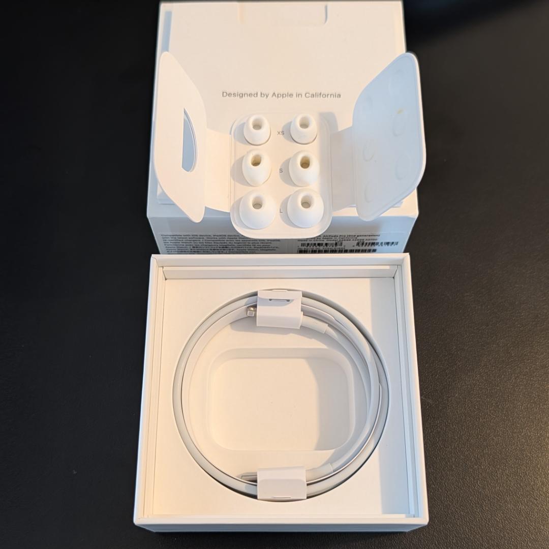 AirPods Pro 第2世代 MQD83J/A Lightning